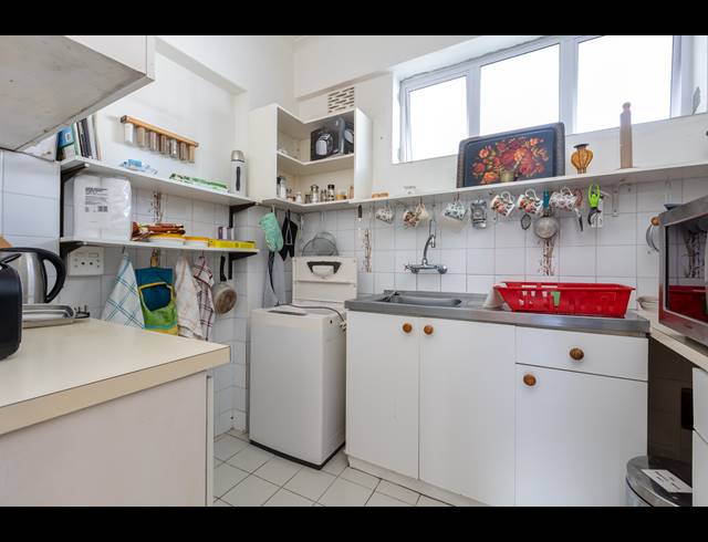2 BEDROOM APARTMENT RENTED IN CLAREMONT UPPER